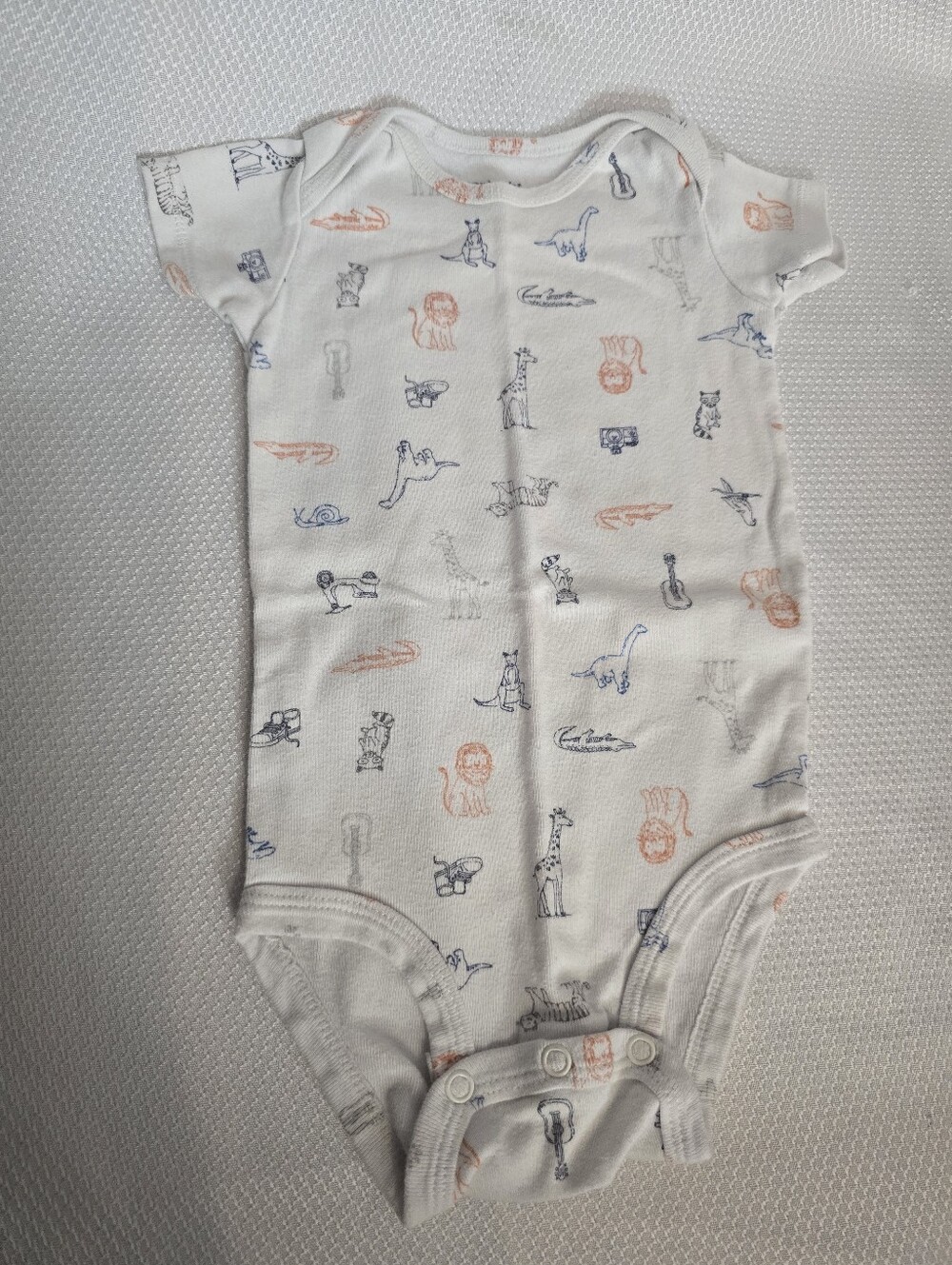 🧡5/$15- Carter's Onesie